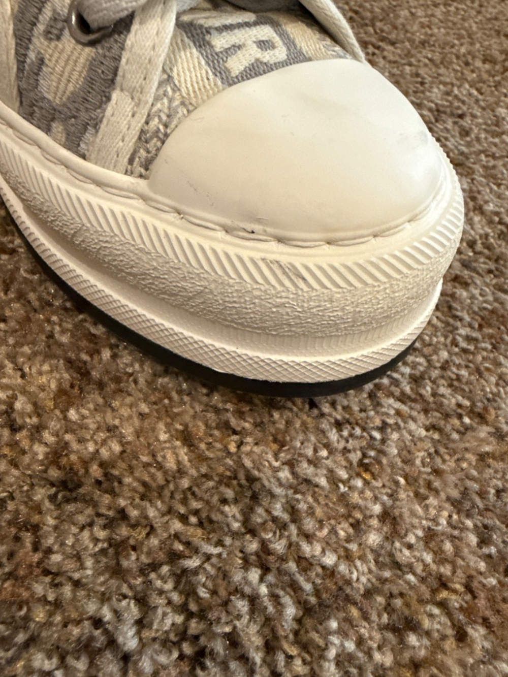 Dior Sneakers - Picture 2 of 5